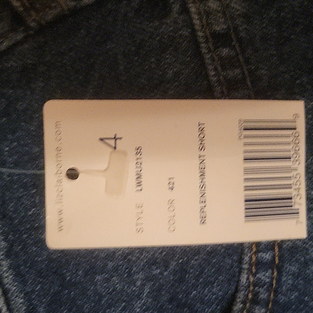 NWT: Liz Claiborne LIZWEAR Jeans Shorts - Picture 10 of 11
